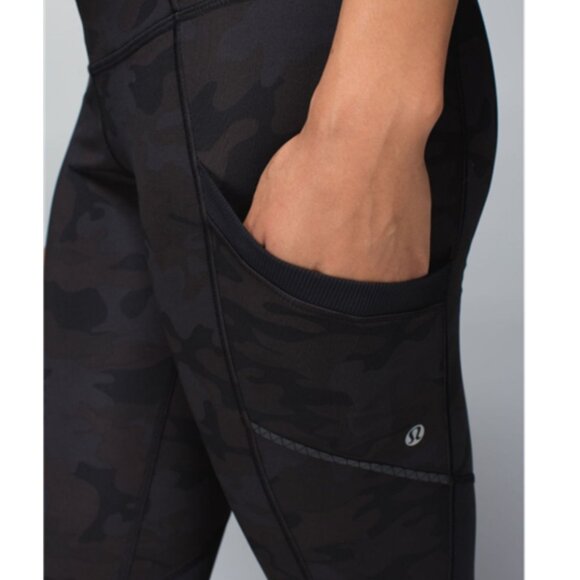 Lululemon Run For Fun Crop *Camo *Full-On Luxtreme - Picture 2 of 16